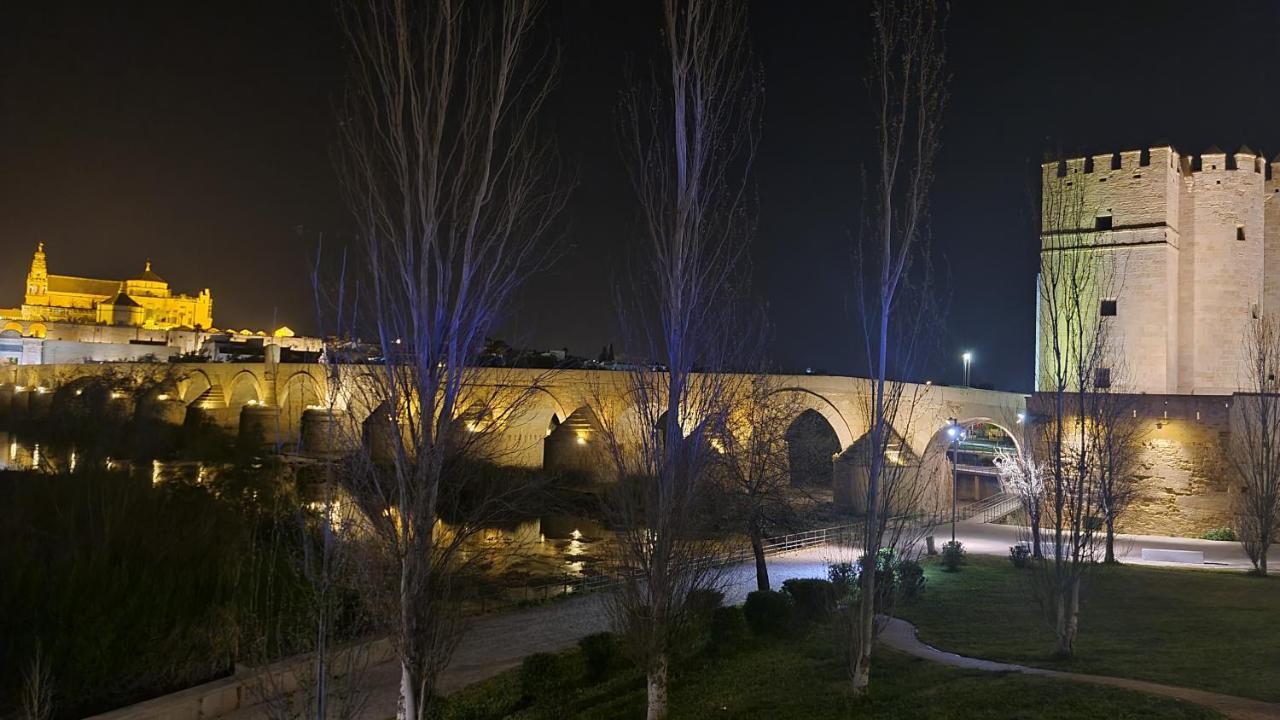 Albolafia Junto Puente Romano Kordoba Zewnętrze zdjęcie